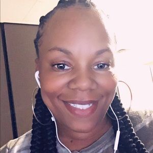 Meet your Posher, Natasha